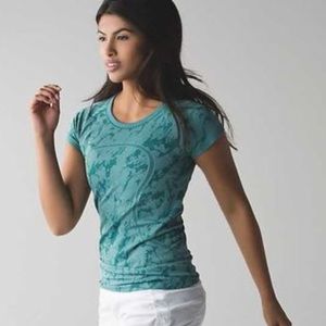 lululemon Swiftly Tech Short Sleeve, Green, size 6